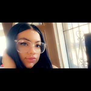 Meet your Posher, Valerie